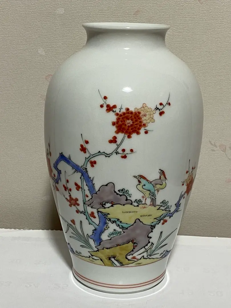 人間国宝　十二代柿右衛門作　赤絵の伝統岩に錦梅双鳳凰文　大花瓶　壺花器　本物保証 人間国宝 十二代柿右衛門作 赤絵の伝統岩に錦梅双鳳凰文 大花瓶
