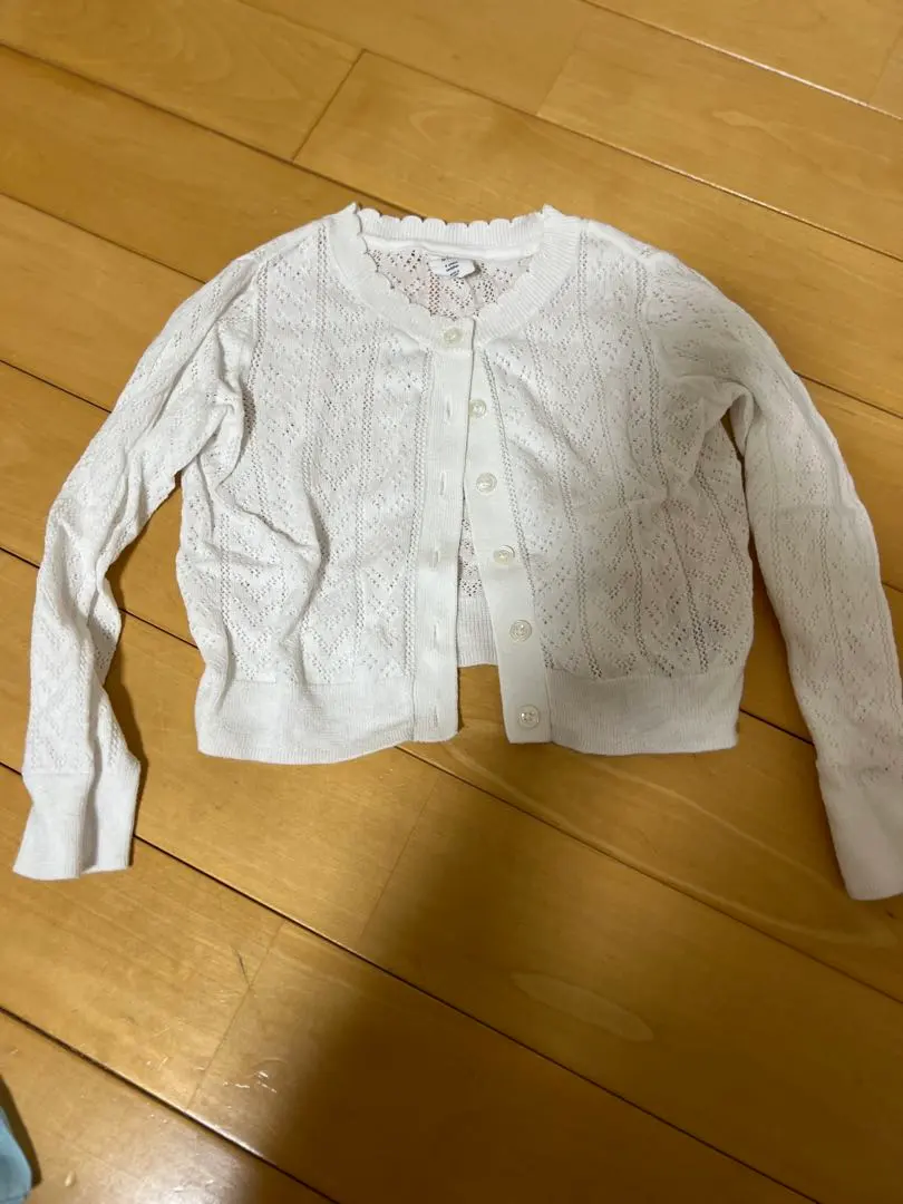 Thumbnail of GAP White Cardigan for 4-year-olds