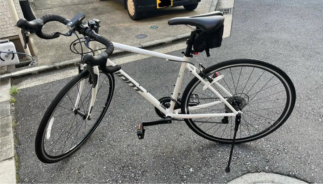 手渡し限定 GIANT ESCAPE R DROP 白 ツーリング仕様 用品多数 手渡し限定 GIANT ESCAPE R DROP 白 ツーリング仕様 用品多数