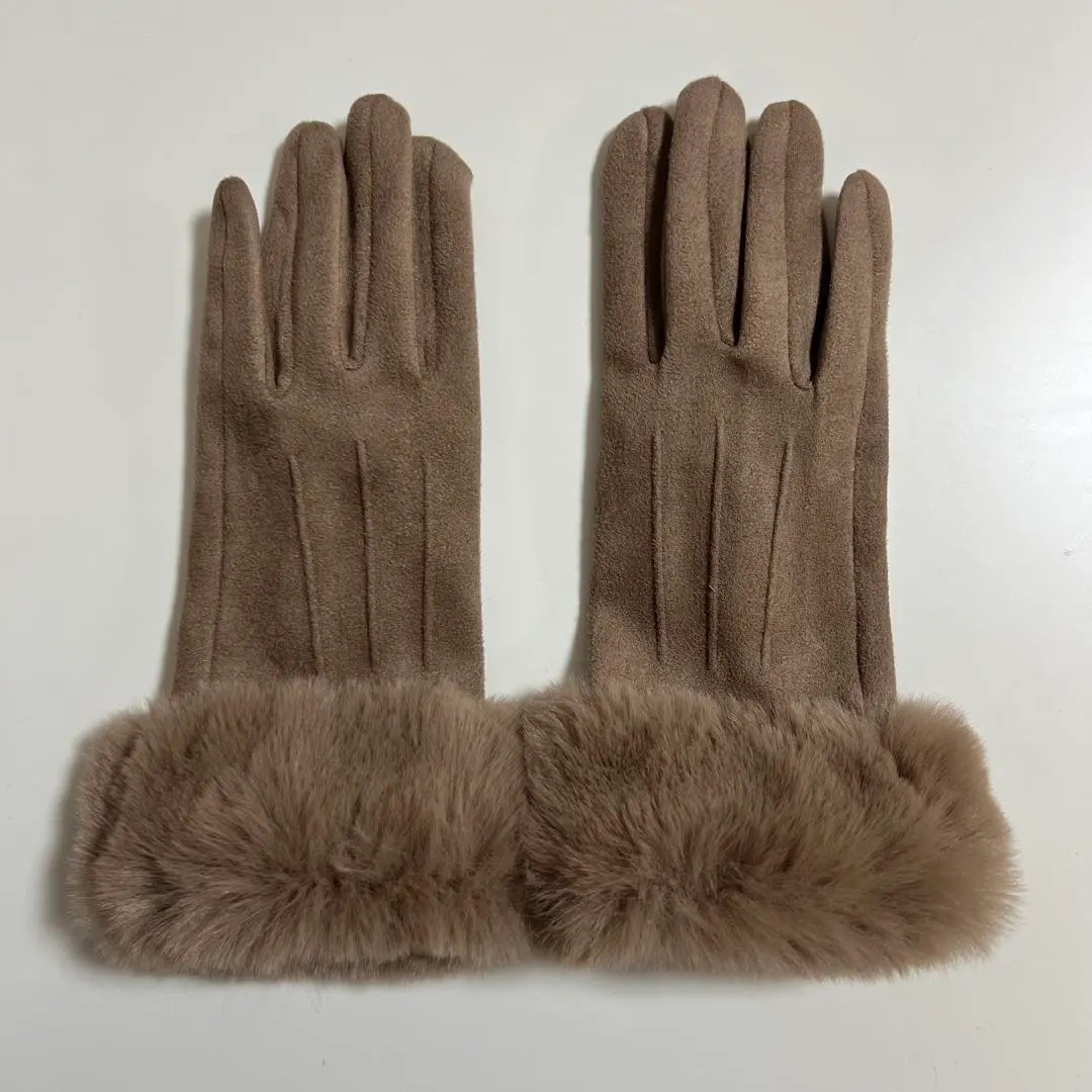 Thumbnail of Gloves with fur