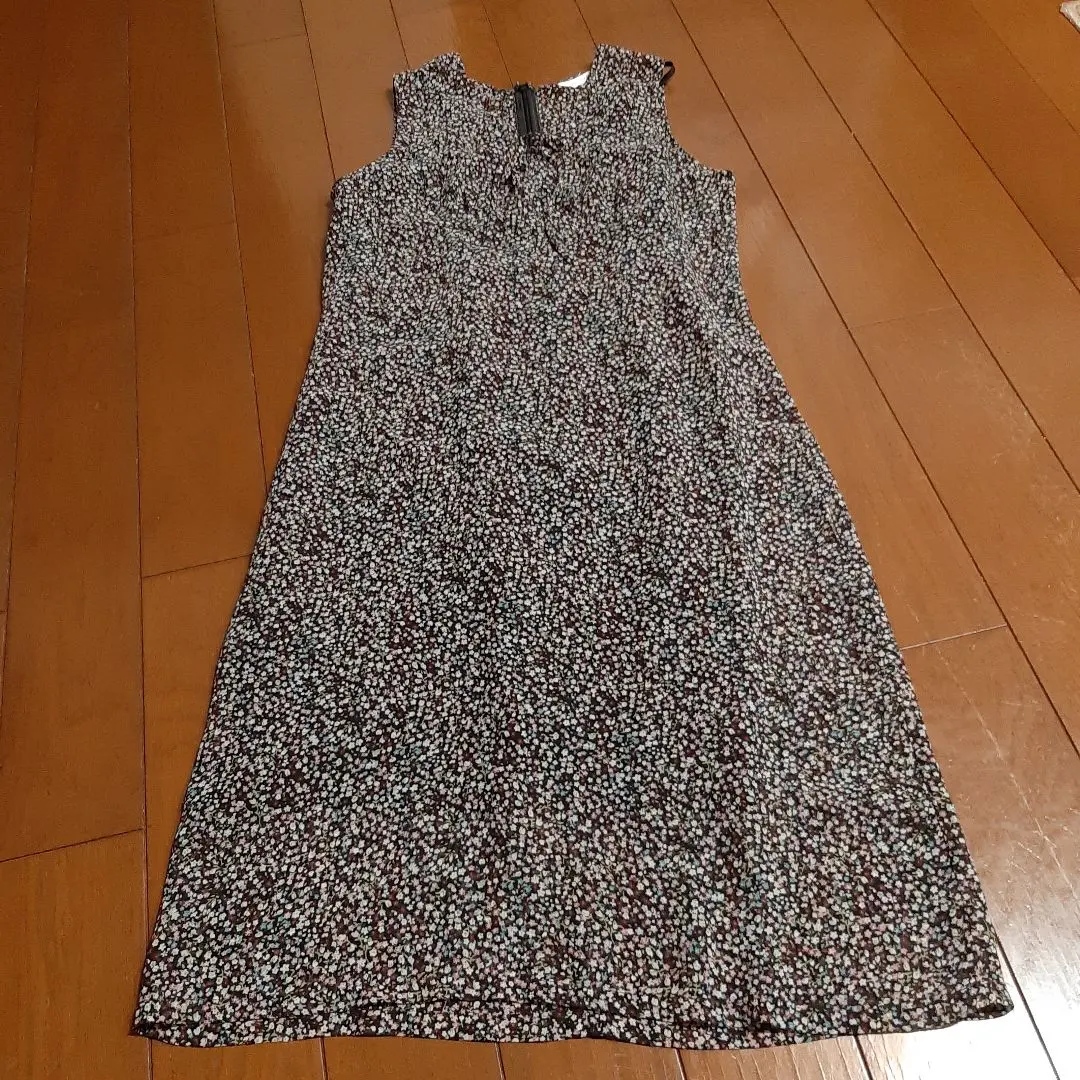 Thumbnail of Floral print sleeveless dress