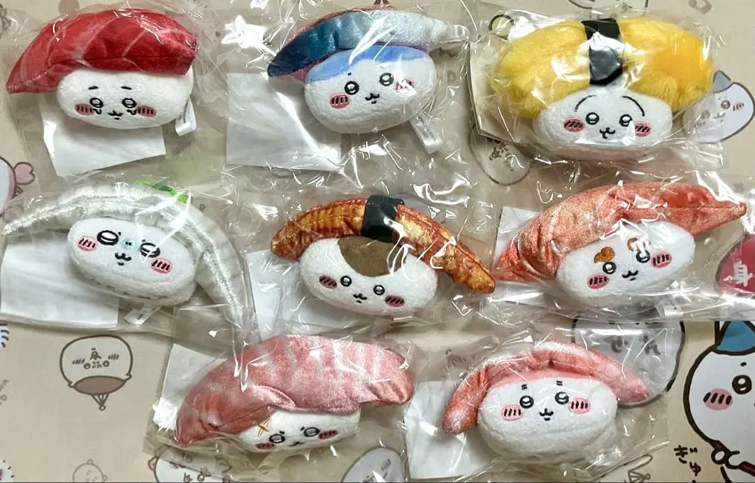 ちいかわ寿司　お寿司になっちゃった・・・ぬいぐるみ Amazon.co.jp: ちいかわ ちいかわ寿司 ぬい賞 お寿司になっ