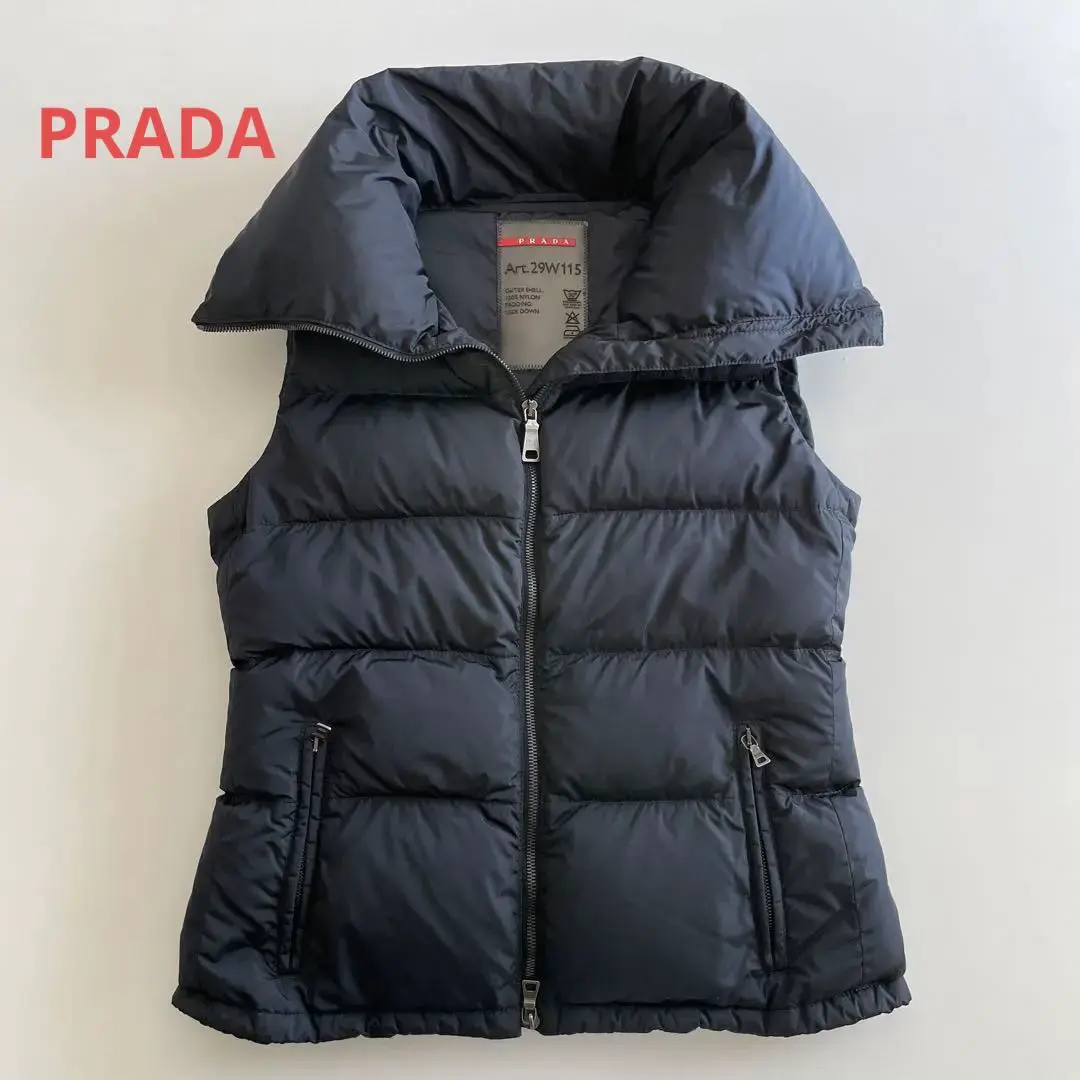 PRADA ブラック キルティングダウンベスト サイズ38 PRADA】プラダ Re-Nylon ダウンベスト (PRADA/ダウンベスト