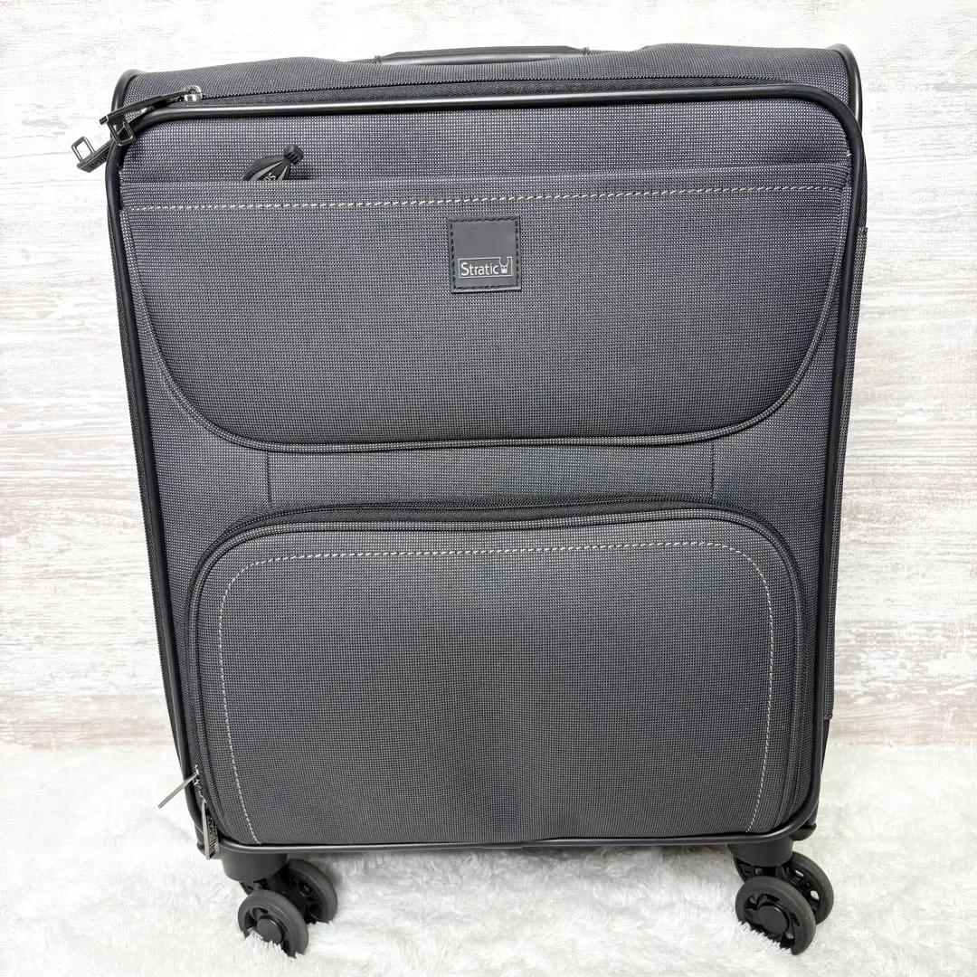 未使用級✨Stratic ストラテイック　軽量　スーツケース　40L Stratic ストラティック スーツケース 「Leather ＆ More
