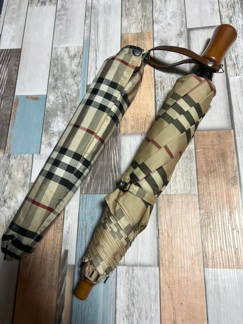 Thumbnail of Limited Edition BURBERRY Folding Umbrella Camel Check Pattern Unused