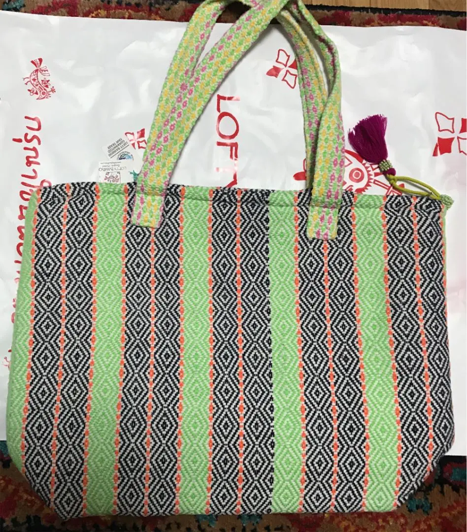 Thumbnail of ★ Soft to the touch: A Lofty Bamboo bag (Thailand)