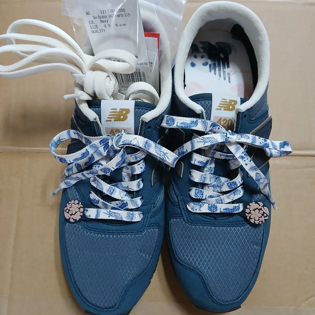 New Balance スニーカー　アースミュージックコラボ 即完売間違いなし！アースミュージックアンドエコロジー