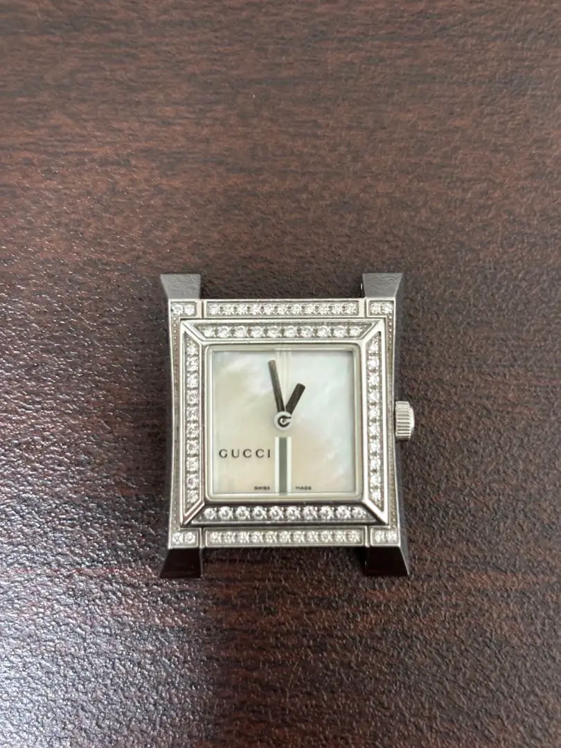 111 GUCCI 2305L レディース　時計 コマ付き シルバー ホワイト GUCCI - 111 GUCCI 2305L レディース 時計 コマ付き シルバー
