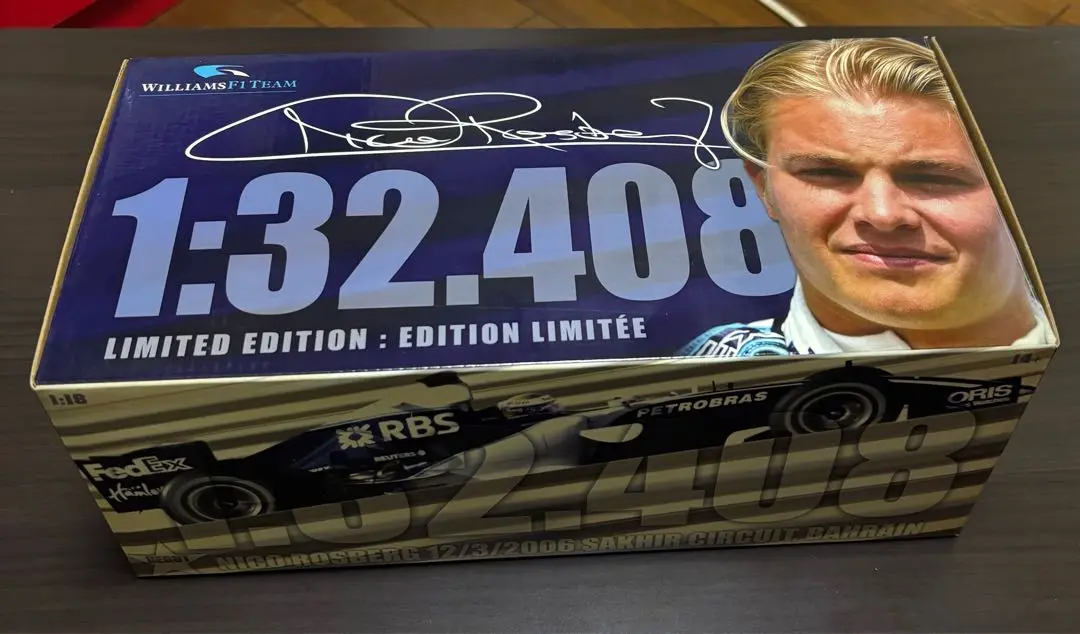 ミニチャンプス F1 メルセデスGP 1/18 ニコ・ロズベルグ ミニカー Amazon.co.jp: ミニチャンプス F1 メルセデスGP 118 ニコ