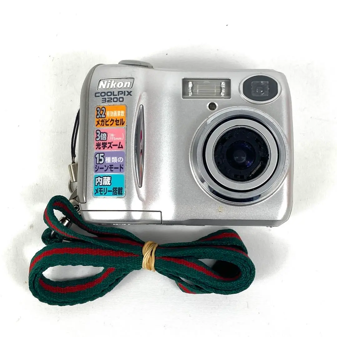 ✨名機✨ 完動品！Nikon COOLPIX E3200 新品電池おまけ付き♪ ⭐名機 完動品！Nikon COOLPIX E3200 新品電池おまけ付き♪
