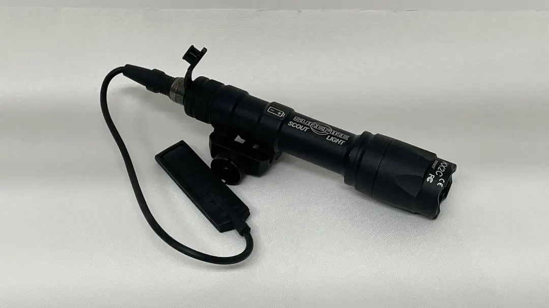 宅配便配送 サバゲーパーツelement レーザーPEQL-5と電灯システムL300 トイガン