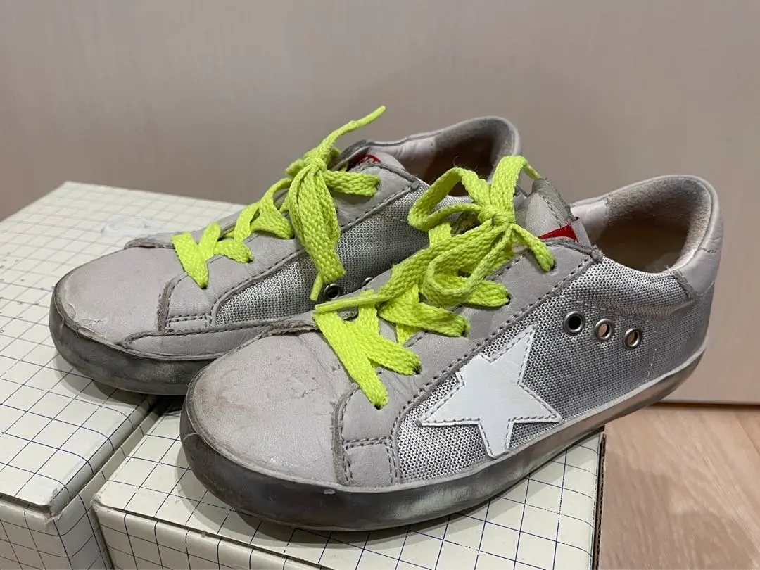 2025年最新】GOLDEN GOOSE 子供用スニーカーの人気アイテム