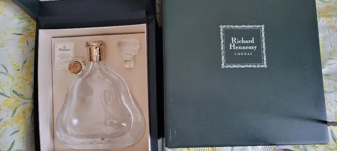 HENNESSY ヘネシー　バカラ 空瓶　化粧箱付き Yahoo!オークション -「バカラクリスタル」(ヘネシー