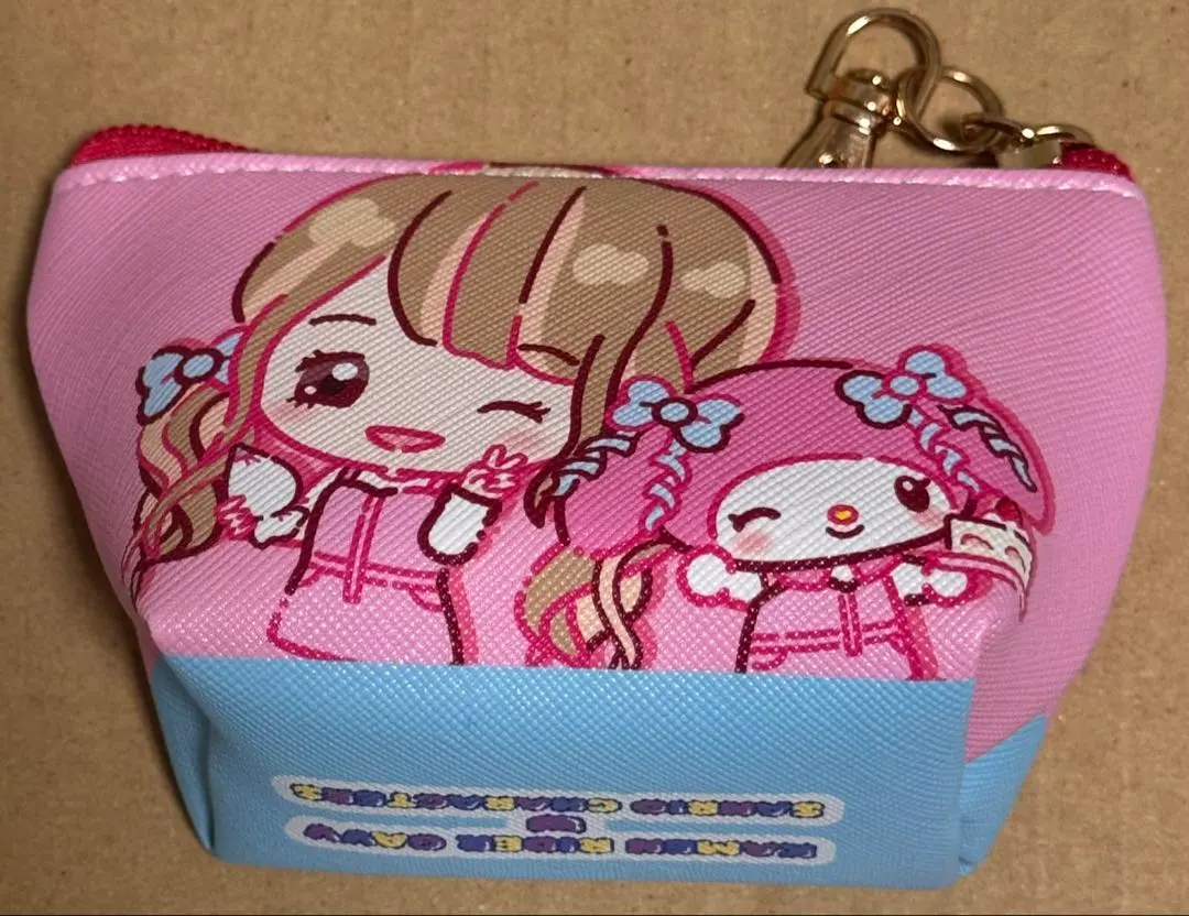 假面騎士加布 × 三麗鷗角色 三角形收納包 幸果 × 美樂蒂 的縮圖