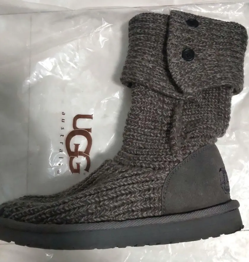 新品未使用UGG Classic Cardy Boots(元箱付き)