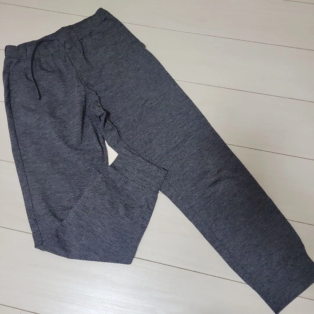 Thumbnail of UNIQLO gray long pants