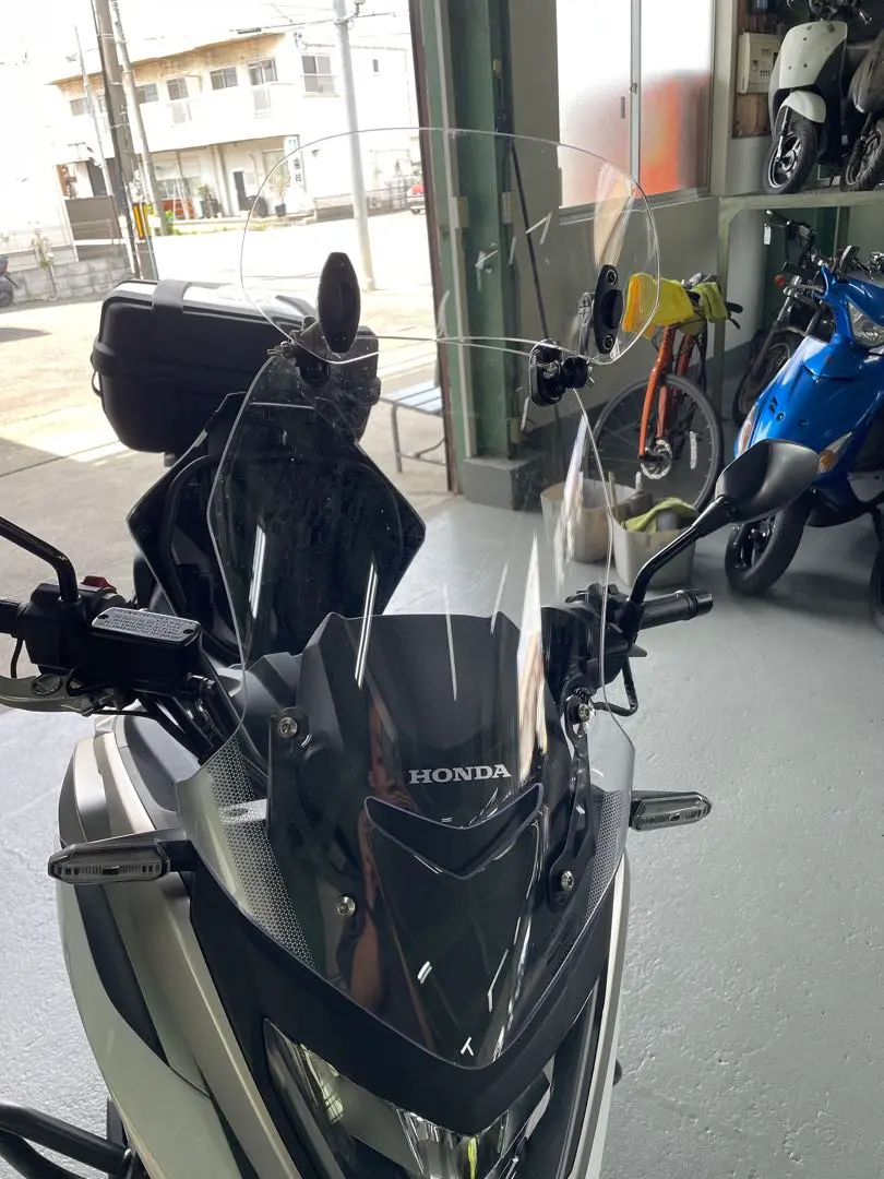 美品　nc750x RH09　純正部品ハイウインドスクリーン Amazon | ホンダ純正ハイウインドスクリーンNC750X(RH09) 専用