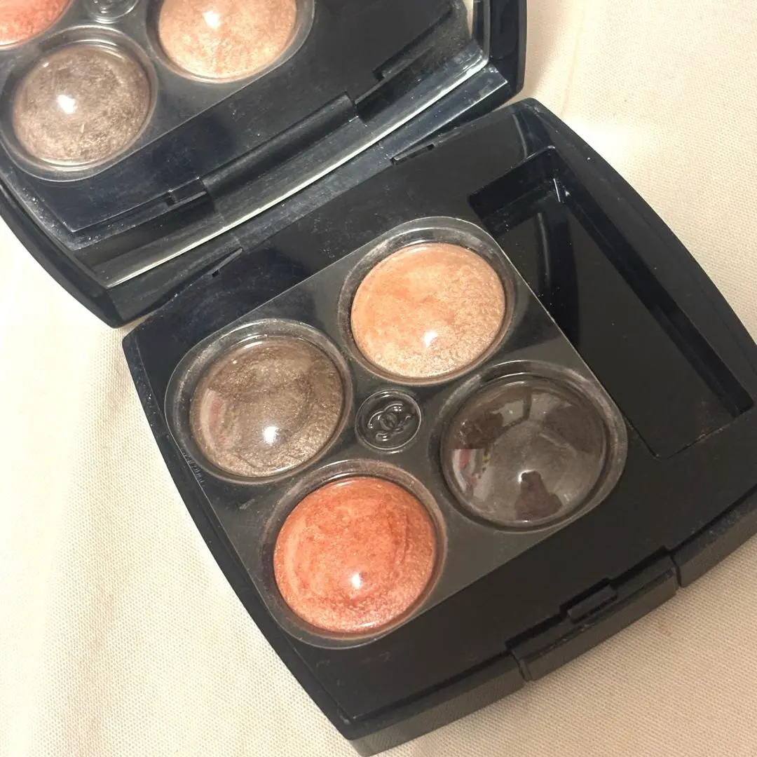 新品未使用　CHANEL LES 4 OMBRES 204 ティセヴァンドーム レ キャトル オンブル 4色アイシャドウ（マルチ エフェクト