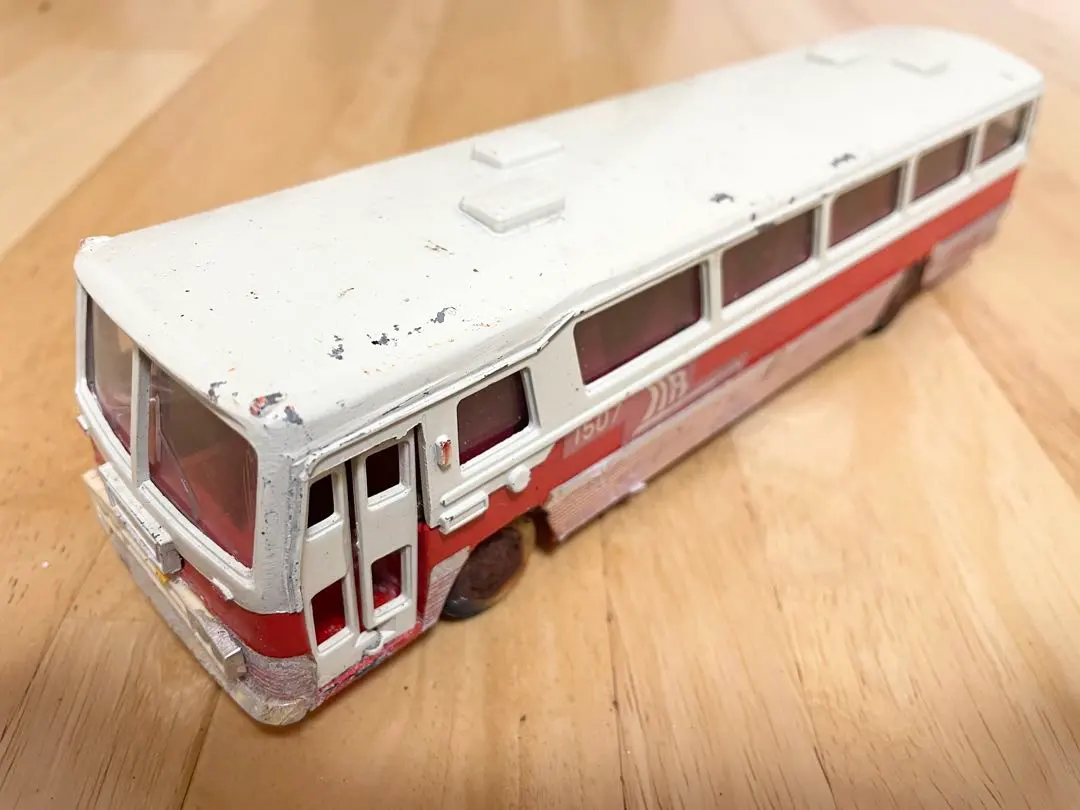 Thumbnail of Vintage DIAPET D-266 Mitsubishi Fuso Tomei Express. Item 20.