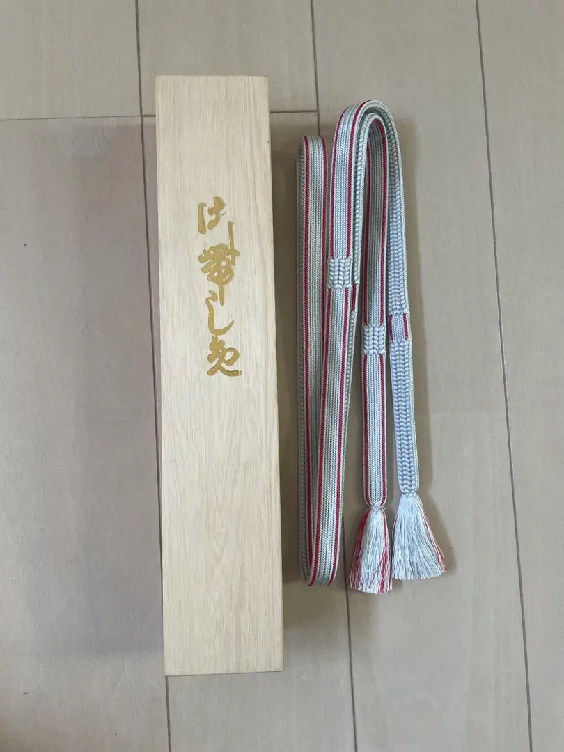 Thumbnail of Obi cord, paulownia wood box included
