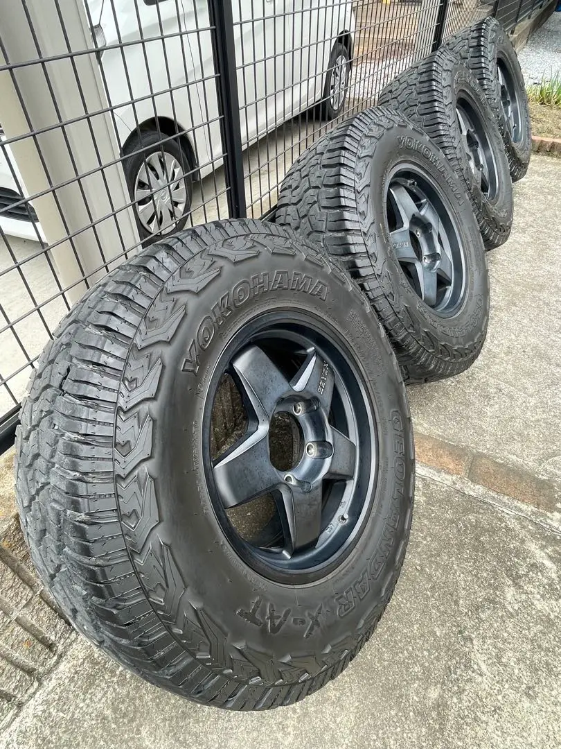 良品‼️ラグナ ZZYZX 16インチ　ランクル100 200  タンドラ 良品‼️ラグナ ZZYZX 16インチ ランクル100 200 タンドラ - メルカリ