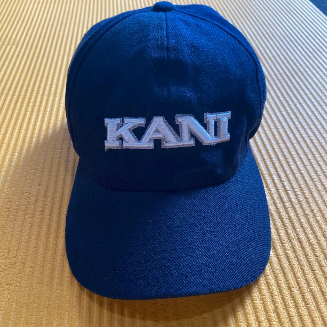 Thumbnail of 90's Karl Kani 6-panel cap, black