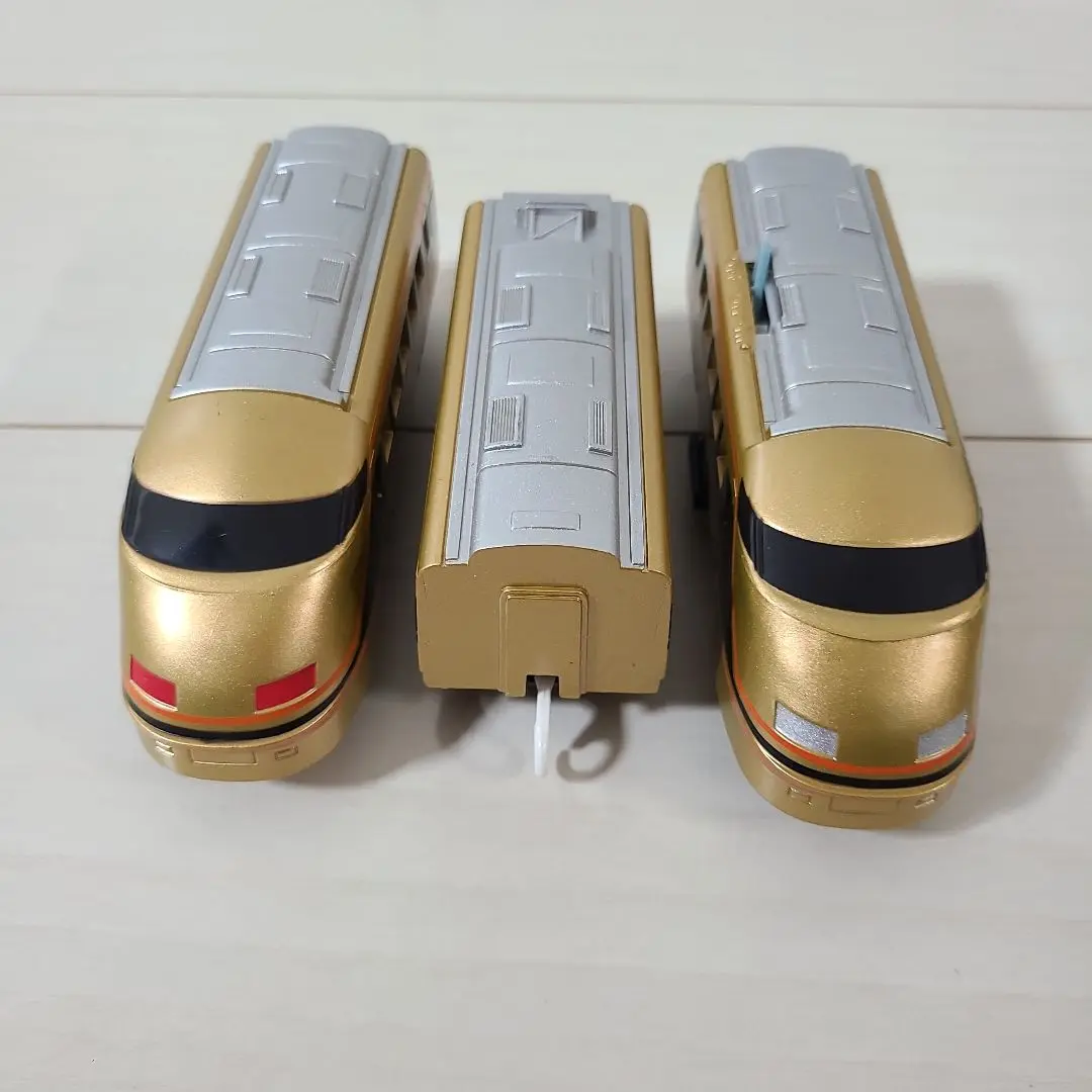 【値下げ】限定プラレール　たのしい列車シリーズ　日光詣スペーシア　未開封品 Amazon.co.jp: プラレール ぼくもだいすき! たのしい列車