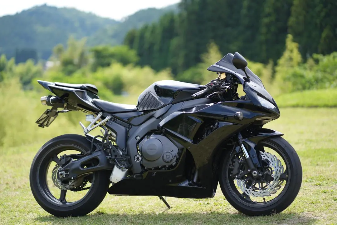 【最終値下げ！】CBR1000RR SC57 カーボンカウル 2025年最新】cbr1000rr sc57 カーボンの人気アイテム - メルカリ
