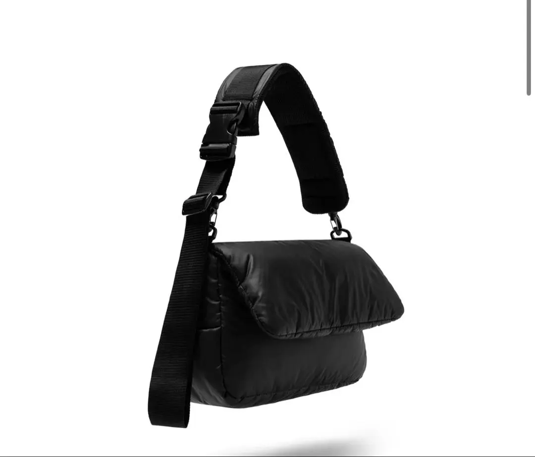 CLESSTE ショルダーバッグ 黒 HOLIDAY BAG HOLIDAY BAG