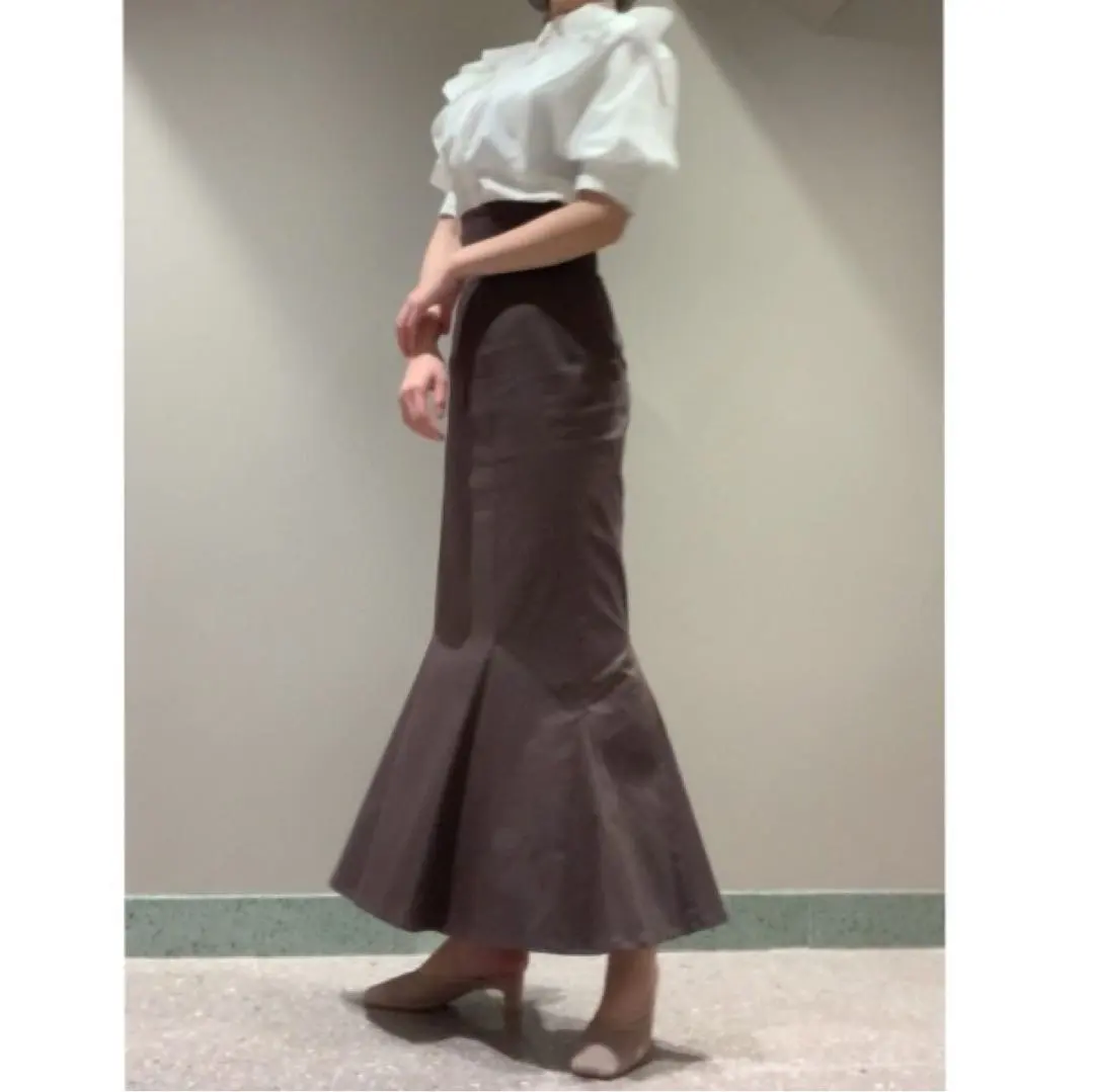 Thumbnail of SNIDEL High Waist Hem Flare Skirt, Brown