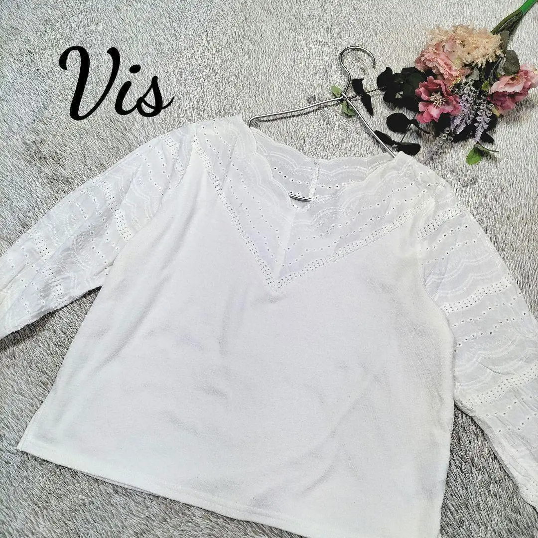 Thumbnail of Vis - Women's Top, Pullover, Lace, V-neck, Long Sleeve, Free Size