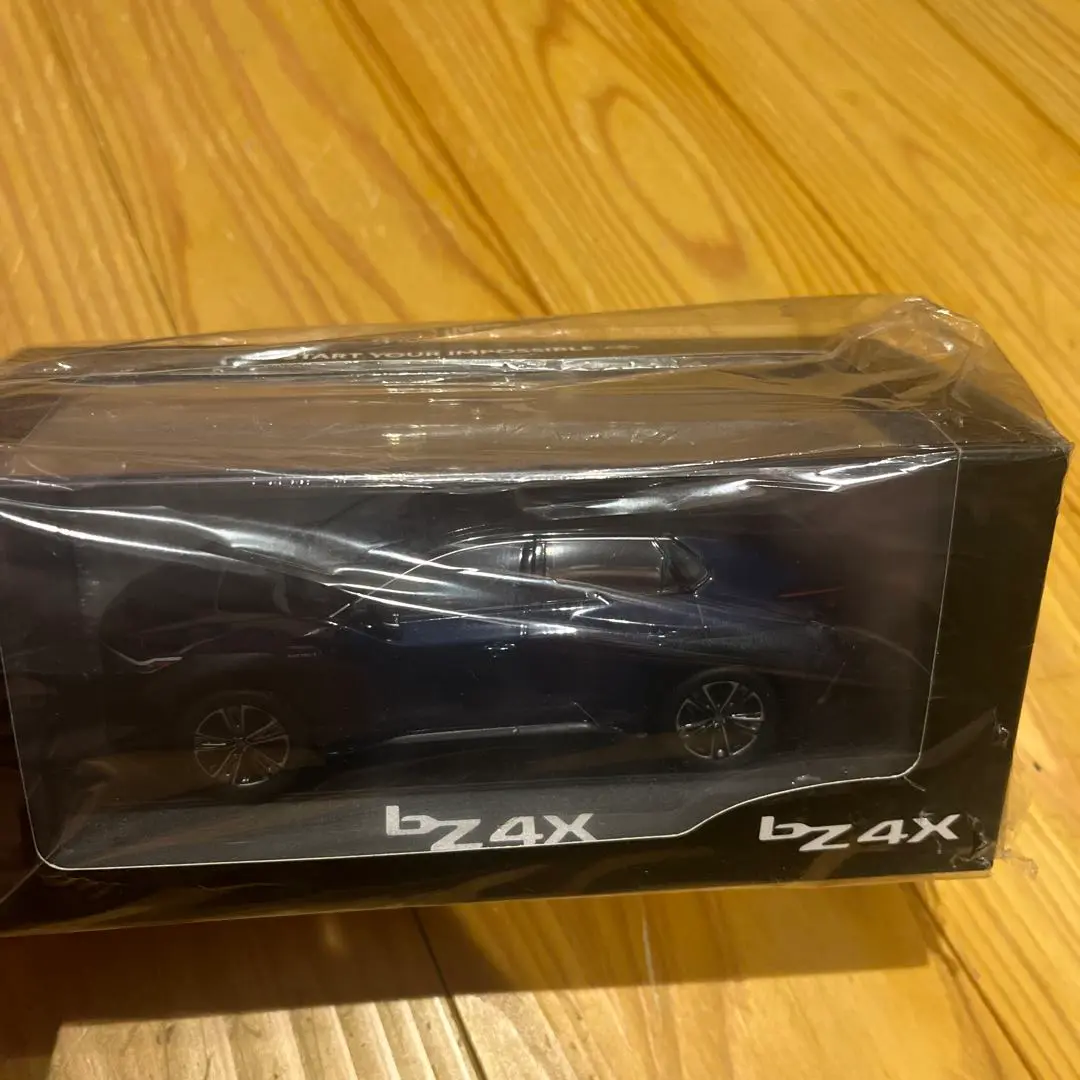 BZ4X 1/30スケールミニカー5台セット 1:30 Toyota bZ4X color sample mini car black x precious
