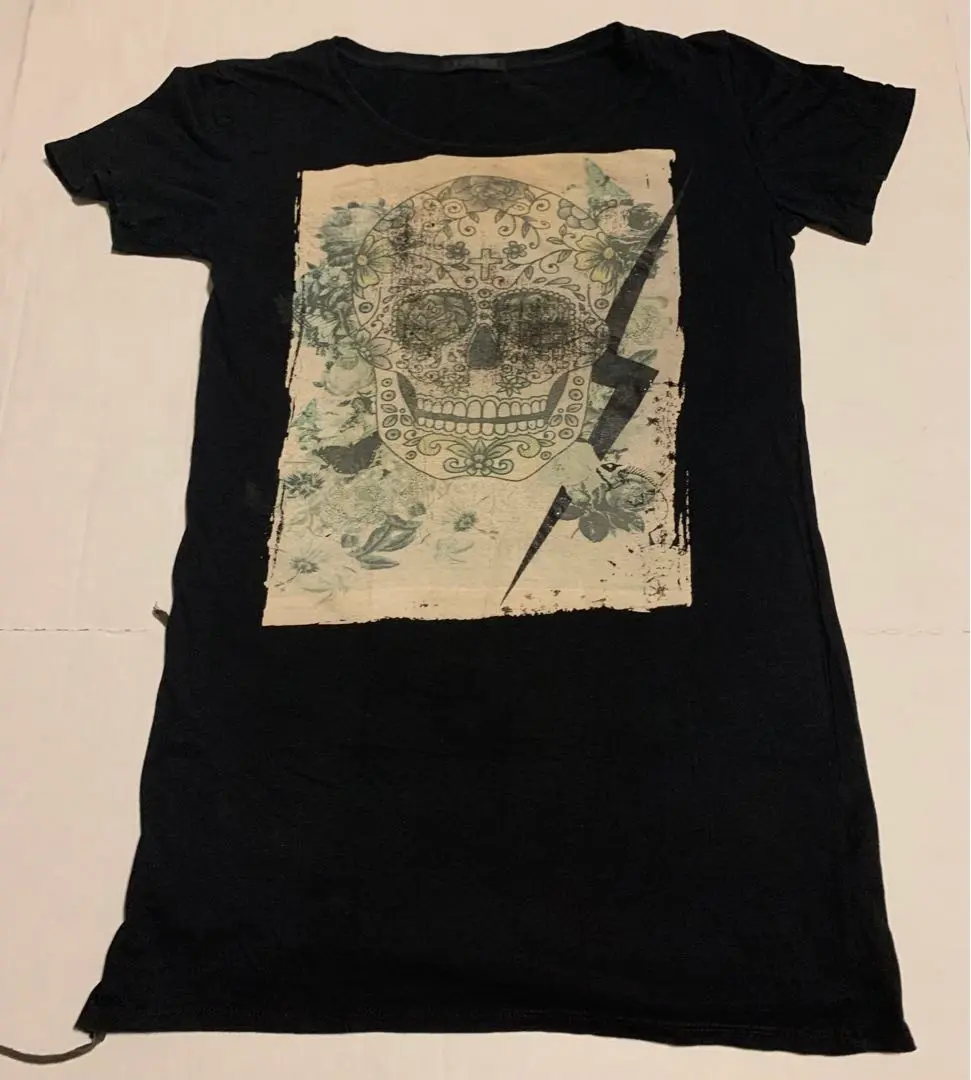 2025年最新】KMRii Tシャツ・カットソーの人気アイテム - メルカリ