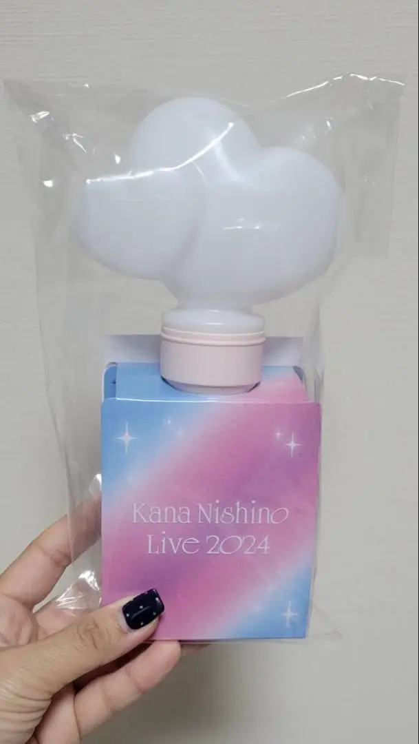 西野カナ ライブツアー2025 フリフラ・タオル・銀テ 西野カナ ライブ 2025 タオル - メルカリ
