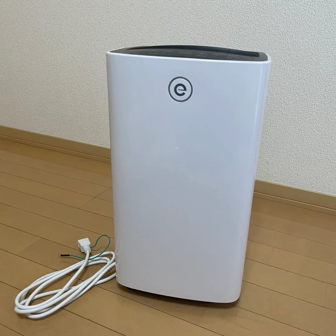 送料込み 未来 コンプレッサー式除湿機 2022年製 OL12-D023C コンプレッサー式除湿機 OL12-D023C 株式会社未来 2022年製
