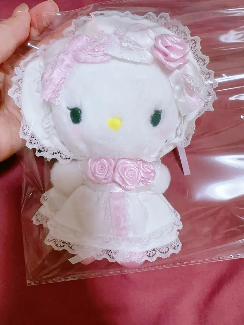 Thumbnail of Sanrio Hello Kitty Mascot Holder White Frill Design Series 1
