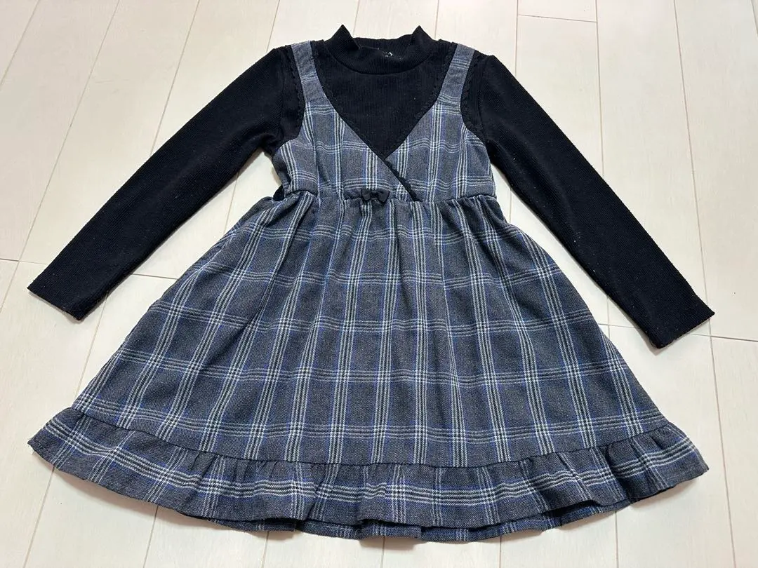 Thumbnail of Long-sleeved dress, 110cm