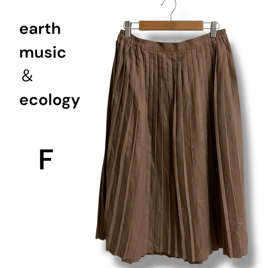 Thumbnail of earth music & ecology Brown Pleated Skirt Size F