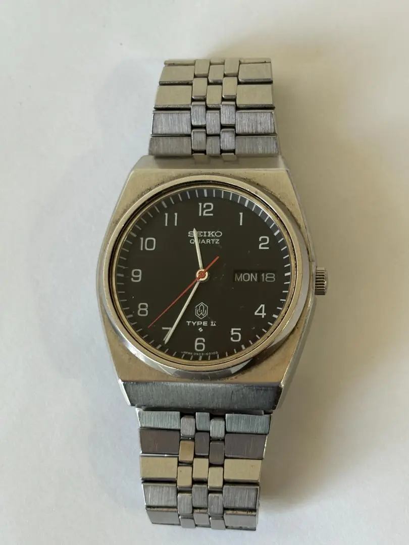 1976年ーセイコー タイプ2 ガラス風防新品 電池新品