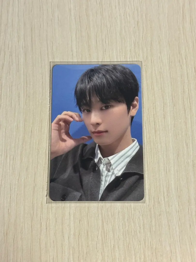 Thumbnail of Juyeon (The Boyz) Everline Photocards (Unexpected)