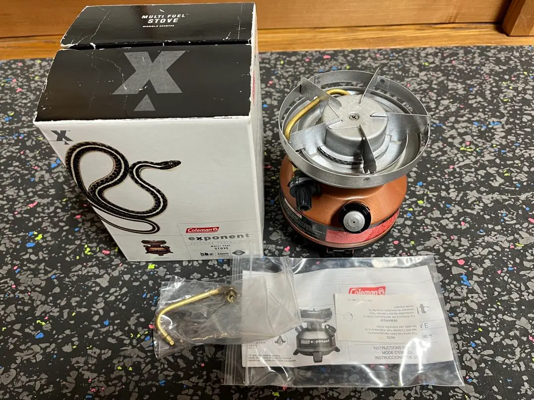 コールマンColeman550Bマルチフューエルストーブ付属品付エクスポーネント コールマンColeman550Bマルチフューエルストーブ付属品付エクス
