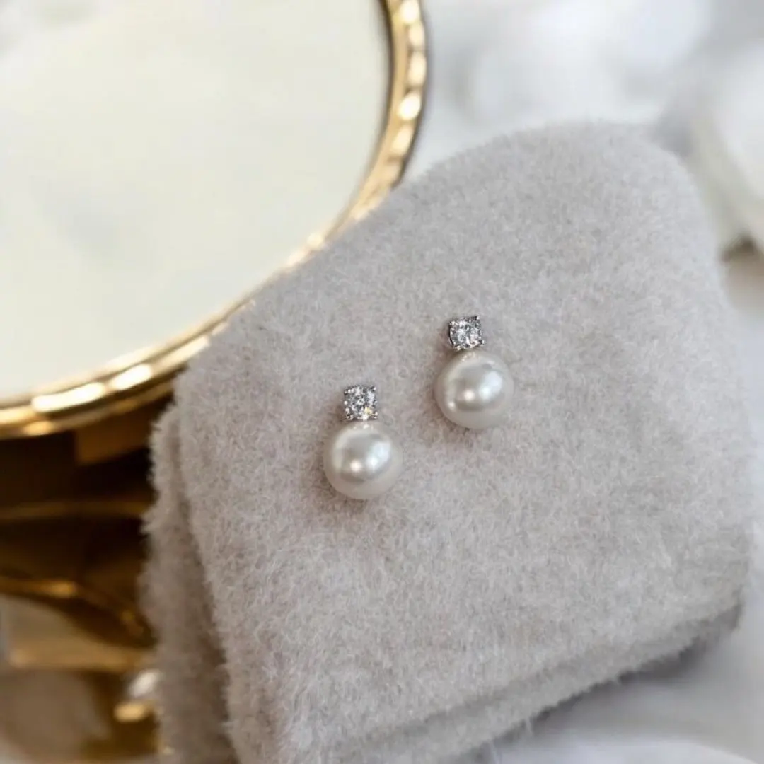 Thumbnail of Brand New ☆ White Pearl Silver Earrings Korean Simple Luxury