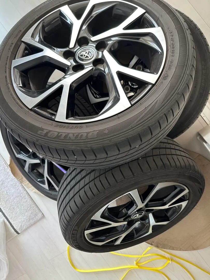 【美品】トヨタC-HR 18インチ純正ホイール＋ダンロップ　スタッドレスタイヤ 2025年最新】c-hr 純正 18インチの人気アイテム - メルカリ