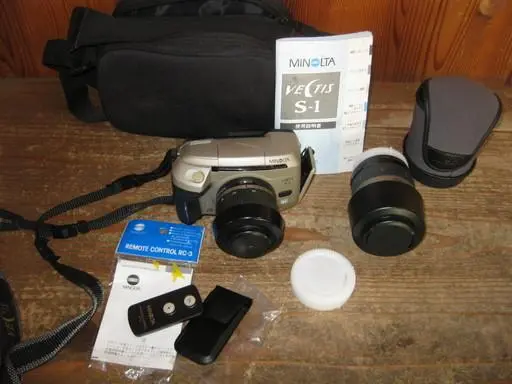 MINOLTA　VETIS S-1　カメラ　レンズ　バック　説明書付き MINOLTA VETIS S-1 カメラ レンズ バック 説明書付き - メルカリ