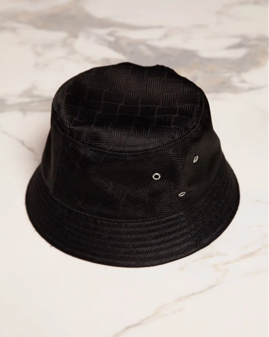 PRADA / バケットハット ブラックデニム XL 2025年最新】prada バケットハット デニムの人気アイテム - メルカリ