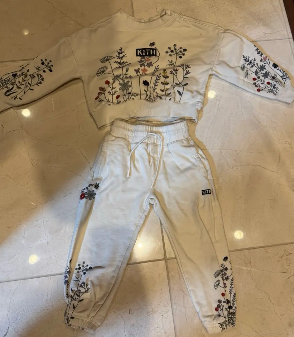 2025年最新】kith スウェット セットアップの人気アイテム - メルカリ