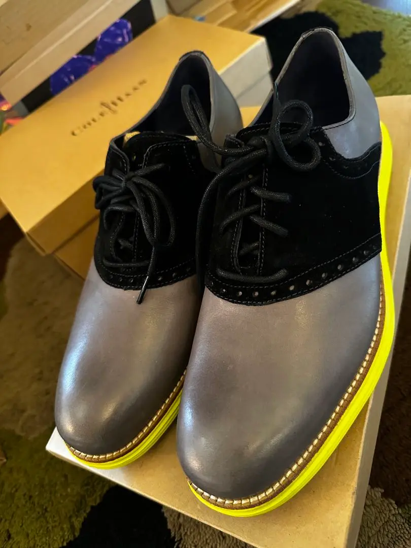 新品・箱付き COLE HAAN サドルシューズ 革靴 厚底 9.5(27.5) 新品・箱付き COLE HAAN サドルシューズ 革靴 厚底 9.5(27.5)