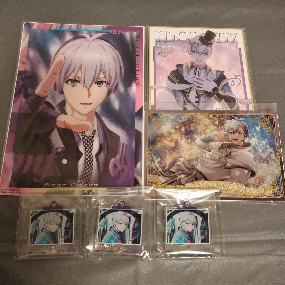 Thumbnail of Idolish7 Sogo Osaka Paper Goods Acrylic Keychains Bundle