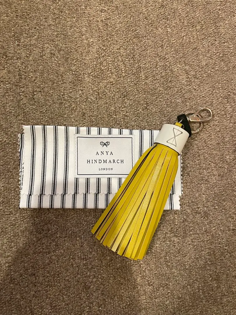 アニヤ ハインドマーチ モンスター フリンジチャーム ANYA HINDMARCH キーリング Charm Ketchup 193757 Love Hearts