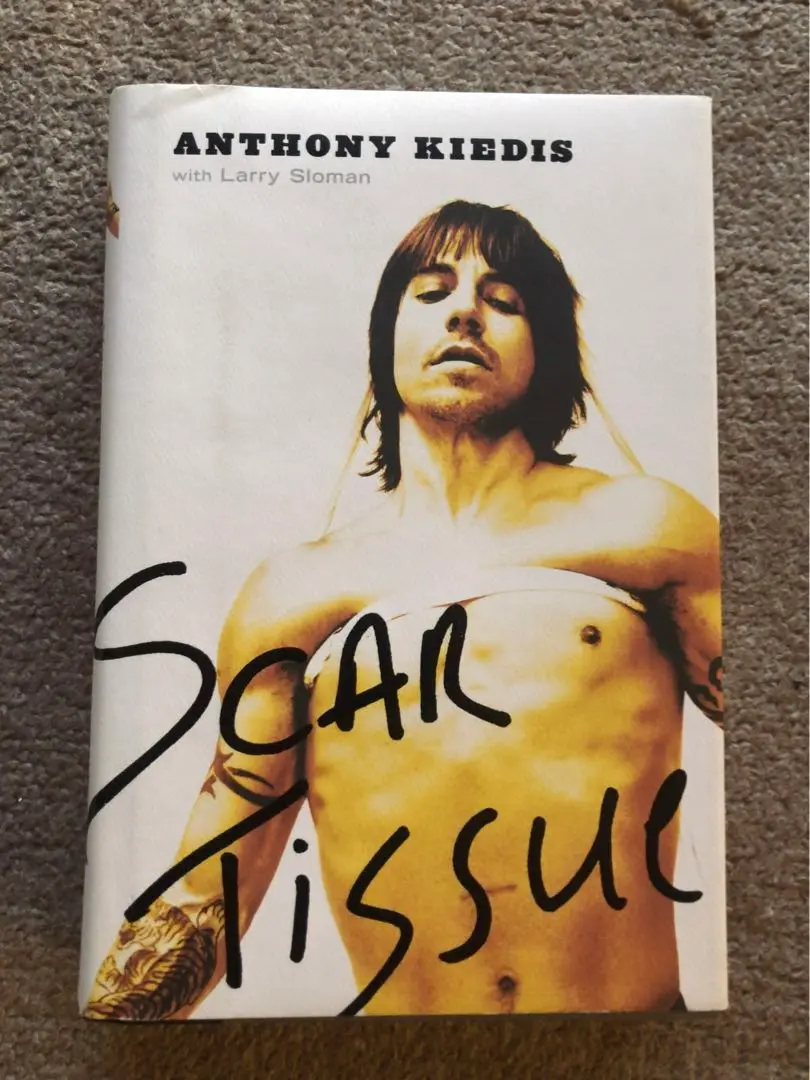 Scar Tissue : The bestselling memoir from the frontman of